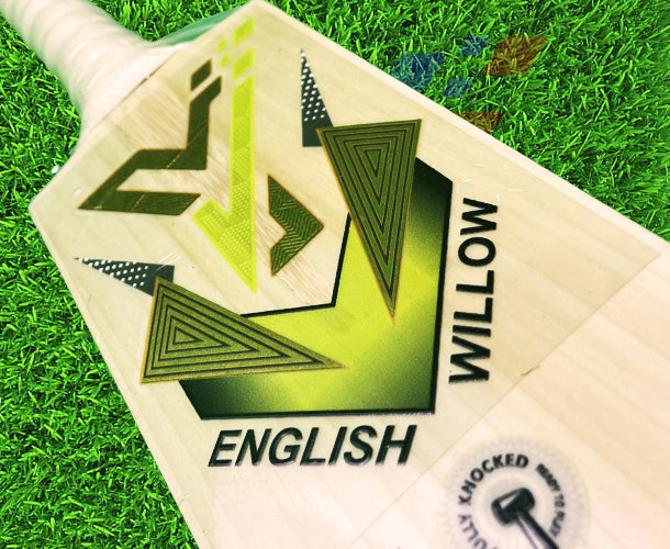 English Willow Cricket Bat